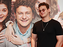 «Сериалы - это регулярный доход»: почему Филипп Бледный застрял в образе Веника из «Папиных дочек»