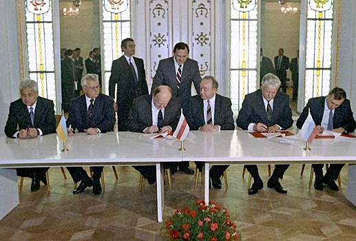 Почему Горбачев не предотвратил развал СССР