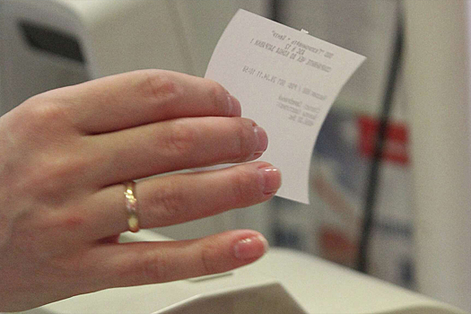 Юрист объяснила, почему магазины предлагают покупателям не брать чек