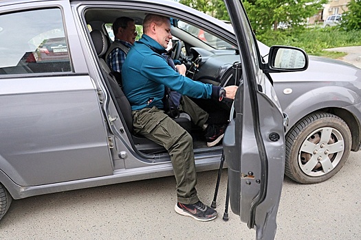 Почему сварщика Полякова возит на смену персональное такси