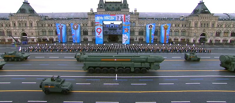 Экспертов в США обеспокоило отсутствие гиперзвукового оружия ВС РФ на параде Победы