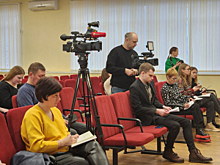 В Новгородской области «Студенческий десант» начался с брифинга для будущих журналистов