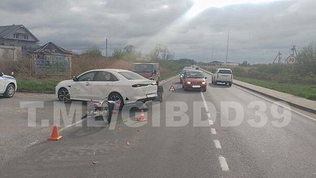 В Шоссейном 13-летний мальчик запрыгнул на мопед, выехал на встречку и попал под колёса авто