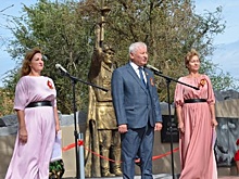 Памятник погибшим воинам открыли в Ремонтненском районе