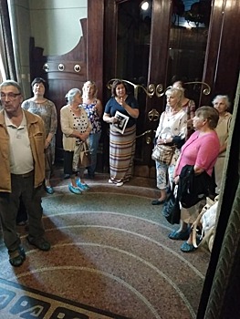 Участники программы «Московское долголетие» побывали в музее-квартире Горького