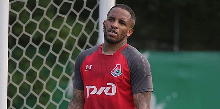 Фарфан завершил профессиональную карьеру
