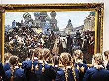 Явление галереи народу