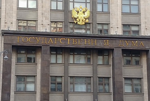 Россиян решили защитить от «бабушкиной схемы» при покупке квартир. Что придумали депутаты