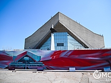 Неопознанный инопланетянин троллит омские достопримечательности