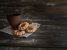 На Батюнинской улице заработала выставка керамики