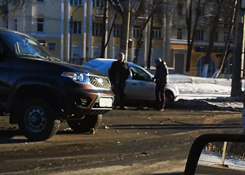 «Ни фига себе, как их разбросало»: на проспекте Гагарина столкнулись четыре автомобиля