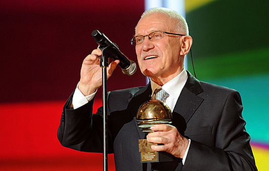 "Глыба искусства". Каким запомнили Александра Митту