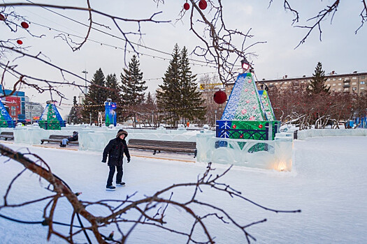 Поклонники фигурного катания не испугались лютых морозов в Новосибирске