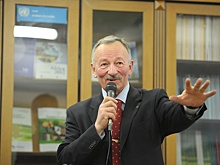 Писатель Рыбас: ИИ может преподать литературу и историю на языке молодежи