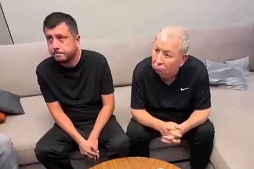 Спецназ ФСБ высадился к особняку российского чиновника. В его доме нашли мешки с долларами, оружие и драгоценности