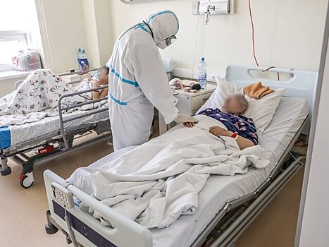Попова рассказала, кто находится в основной группе риска по COVID-19