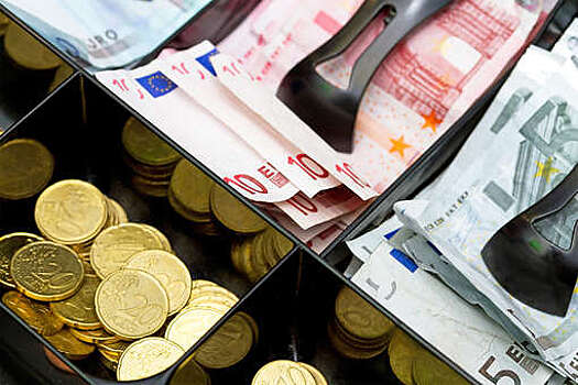 Аналитик Журавлев заявил о неопределенности на мировом рынке валюты из-за инфляции
