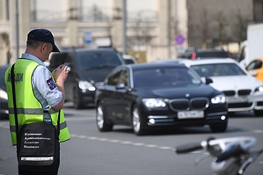 Девять случаев шумной разгрузки грузовиков по ночам выявили в Москве за месяц
