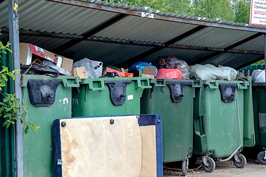 Москвич призвал соседей не быть чушпанами и выкидывать мусор