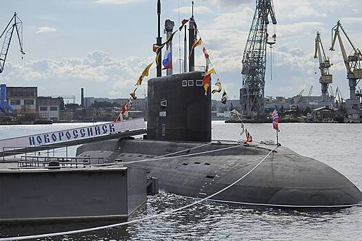 Подлодка «Новороссийск» выполнила глубоководное погружение