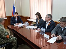 Андрей Гнеушев провел в Шатках заседание комиссии по поддержке участников СВО