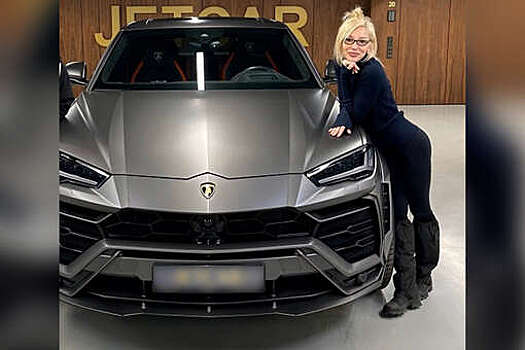 Принадлежащий Ивлеевой спорткар Lamborghini арестован из-за долгов по налогам
