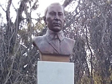 В Екатеринбурге появился памятник татарскому поэту