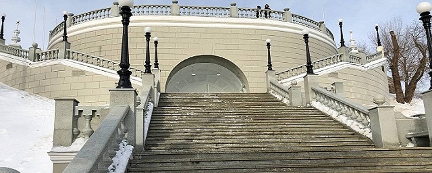 Суд признал незаконным бездействие мэрии Оренбурга в вопросе по ремонту спуска к Уралу