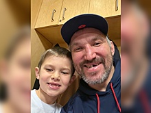 Сын Овечкина лишился переднего зуба вслед за отцом