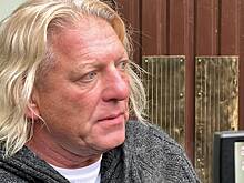 В Москве проходит прощание с ведущим Александром Олейниковым