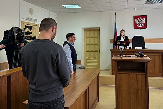 Свердловчанина приговорили почти к 10 годам колонии за толчок сожительницы под машину