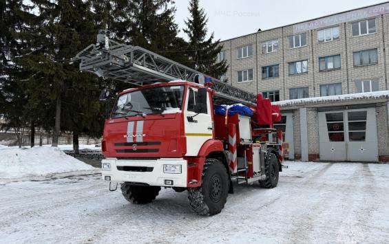 В Курске пожарно-спасательная часть получила новую автолестницу на базе КамАЗа