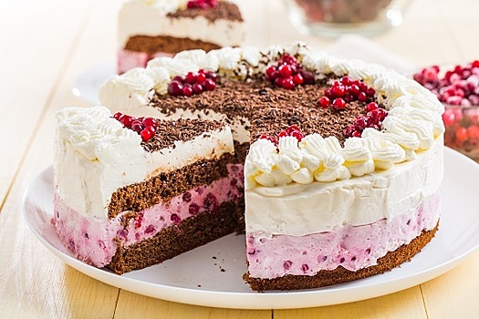 14 февраля: в честь праздника влюбленных печем домашний торт