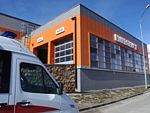 В Волгограде внедорожник Range Rover и такси столкнулись на перекрестке