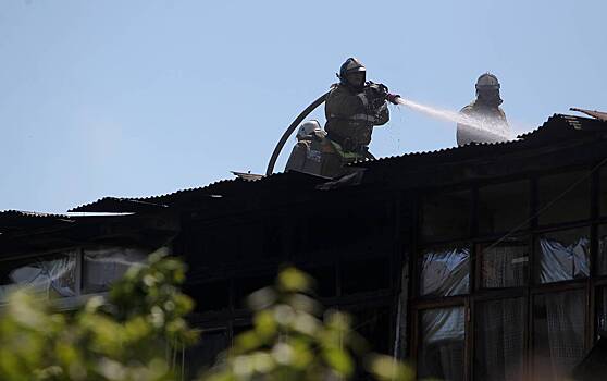 В российском регионе локализовали пожар на нефтебазе после падения обломков БПЛА