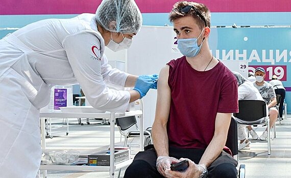 Главное о коронавирусе на 2 августа: новая российская вакцина, японцы выступили против Олимпиады