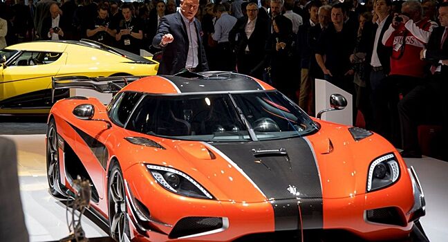 Блогер разогнал гиперкар Koenigsegg Agera One of 1 до 300 км/ч