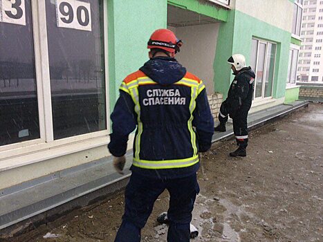 В Саратове в автобусе Мercedes-Benz упала пенсионерка