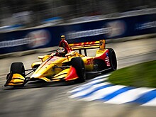 Хантер-Рей выиграл второй Гран-при Детройта IndyCar после ошибки Росси