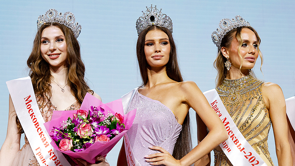 Победительница конкурса красоты "Мисс Москва-2024" Лилиана Булатова и другие участницы