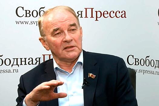 Главный политический советник Зюганова Тетекин предположил, что хозяина Кремля сменят до 2024 года