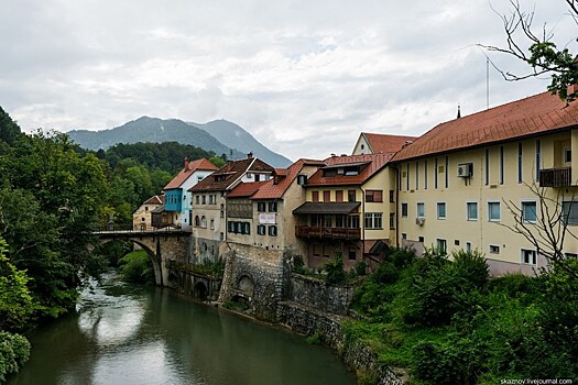 Škofja Loka (Шкофья-Лока) — самый красивый сохранившийся средневековый город в Словении