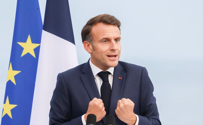 Труба зовет: Ближневосточная война заставила Эммануэля Макрона вспомнить о российской «Дружбе»