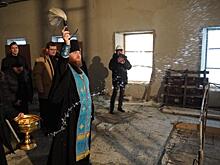 В Курске в здании бывшей мужской гимназии совершили молебен