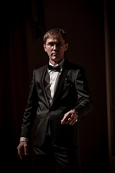 Известный певец стал новым руководителем КВЦ «Губернский» в Костроме