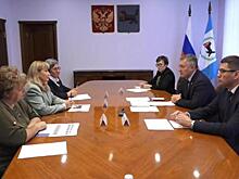 Губернатор Кобзев пообещал поддержку семьям погибших после трагедии в Шелехове