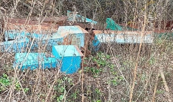 В Волгоградской области задержали подозреваемого в повреждении и краже надгробий