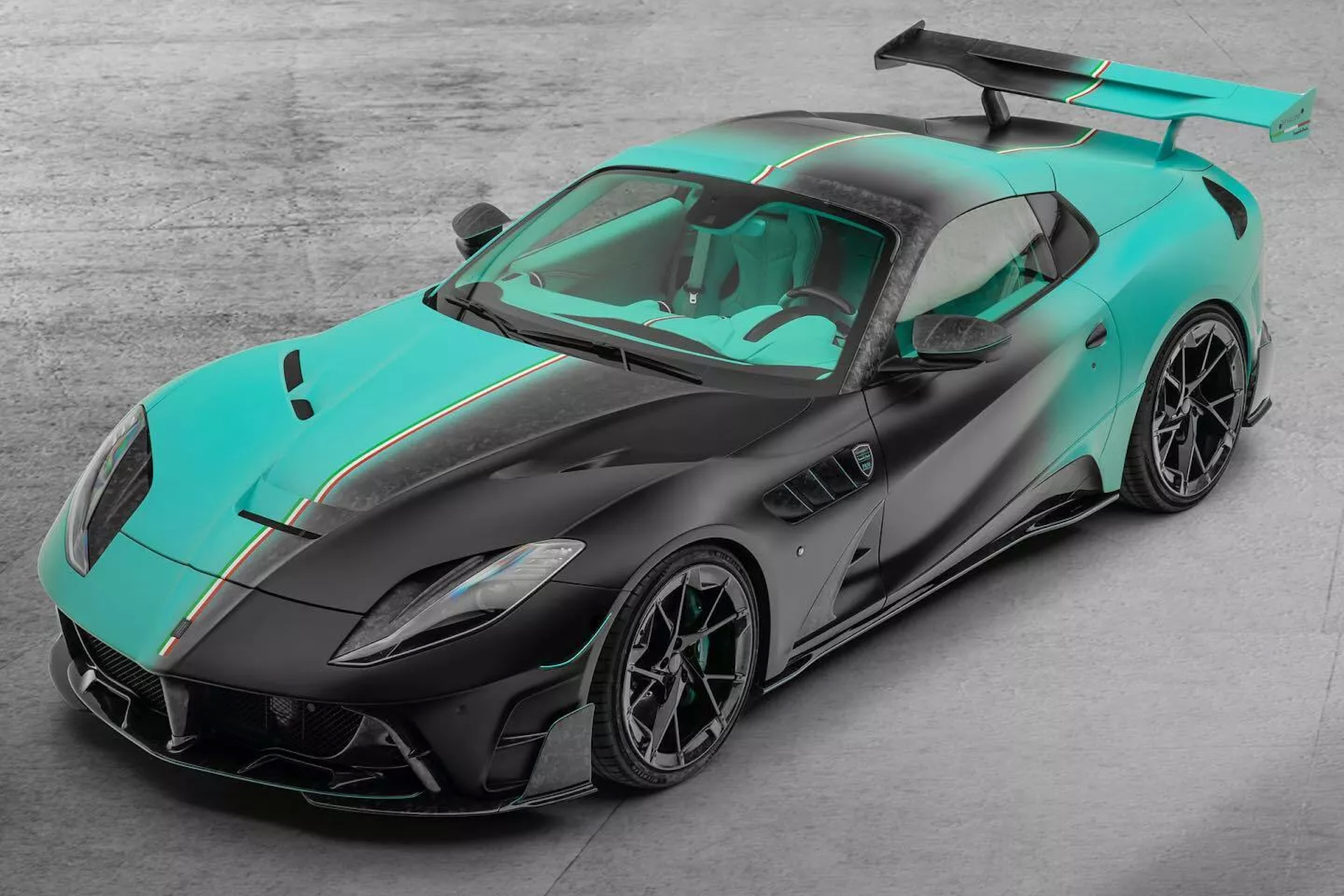 Ferrari 812 Superfast Mansory