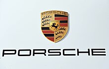 Бывший председатель набсовета Volkswagen продаcт часть своего пакета в Porsche