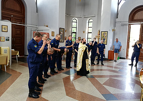 Участники конкурса «Авиадартс» поклонились в Волгограде иконе «Спас Нерукотворный»
